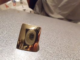 Ring goldfarbig, rechteckig