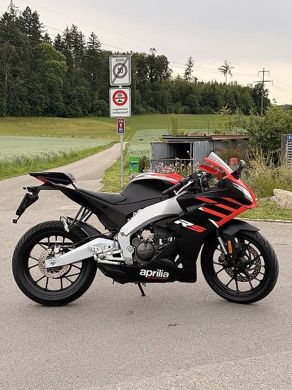 Strada: Aprilia RS125 2021  – Usato da Fahrwangen venduto da vespa4you 1