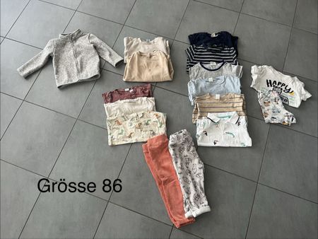 Kleiderpaket Jungs Grösse 86
