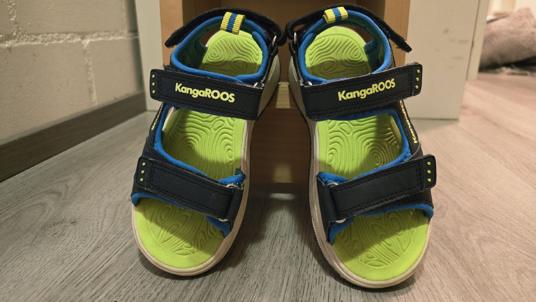 Scarpe per ragazzi: Sandalen KangaROOS gr. 29  – Usato da Wängi venduto da tamaso11