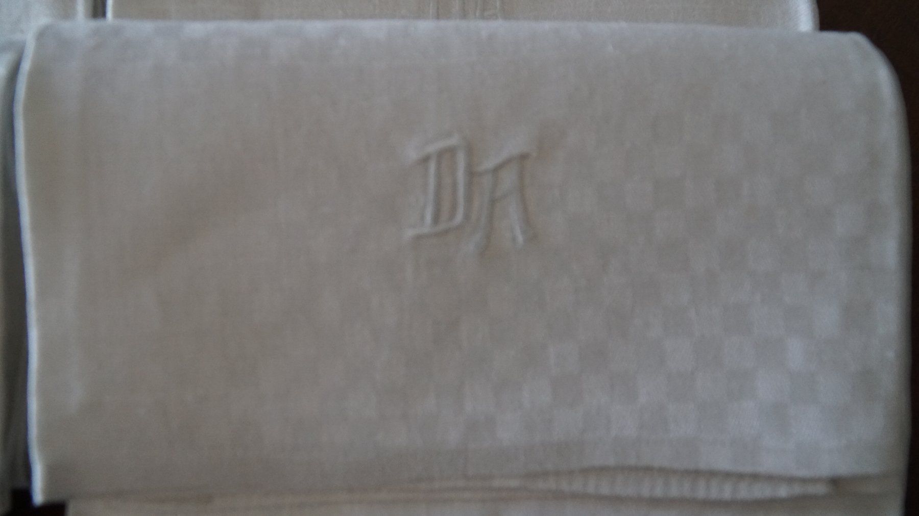 Strofinacci: Geschirrtücher Seidendamast Monogram – Nuovo (secondo la descrizione) da Bern venduto da Antikbatik 6
