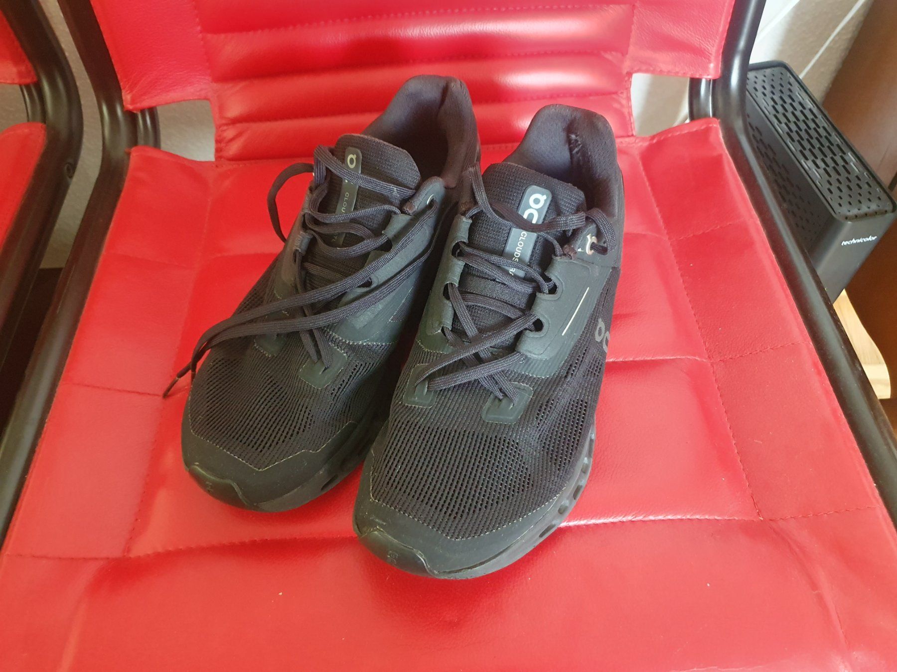 On Chaussures femmes: On Sneaker Gr 40 – D'occasion à Pfaffhausen par mai2002