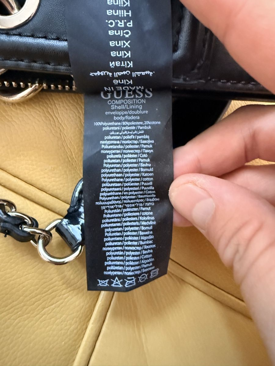 Guess Borse da donna: Guess Handtasche schwarz – Usato da St. Gallen venduto da Elia750 3