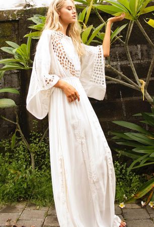 Fillyboo Kleid Boho Luxe Handarbeit Stickerei Gr 36 weiss