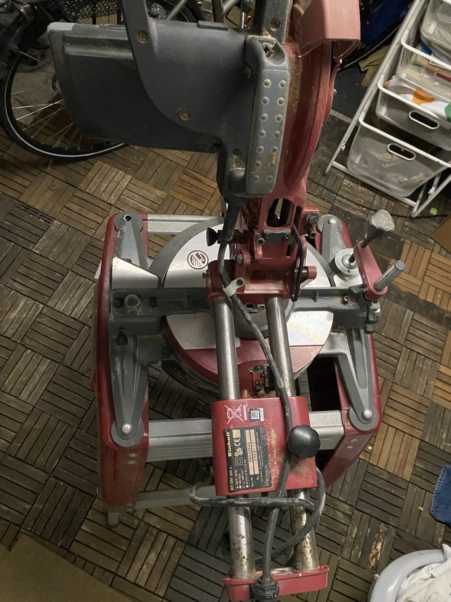 Einhell Tutte le macchine: Kappsäge Einhell RT-SM 305 L mit Untergestell gebraucht – Usato da Frauenfeld venduto da .BOO. 4