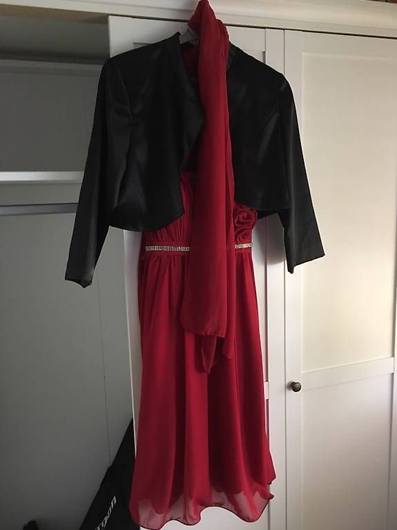 Vestiti: Abendkleid – Usato da Volketswil venduto da mascalzone-latino 1