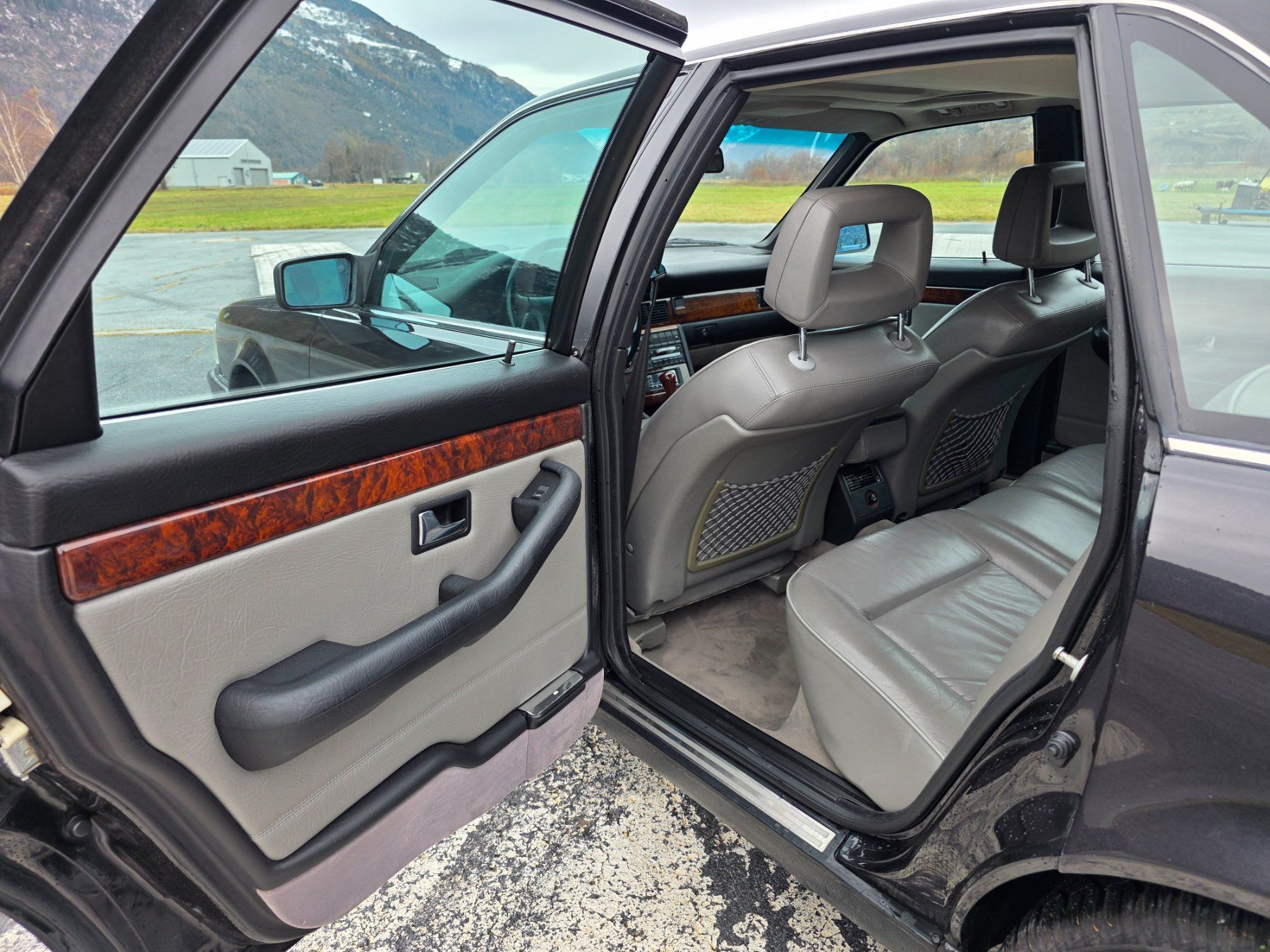 Audi Autos: Audi V8 D11 3.6 – Gebraucht aus Visp von mit_der_flex 9