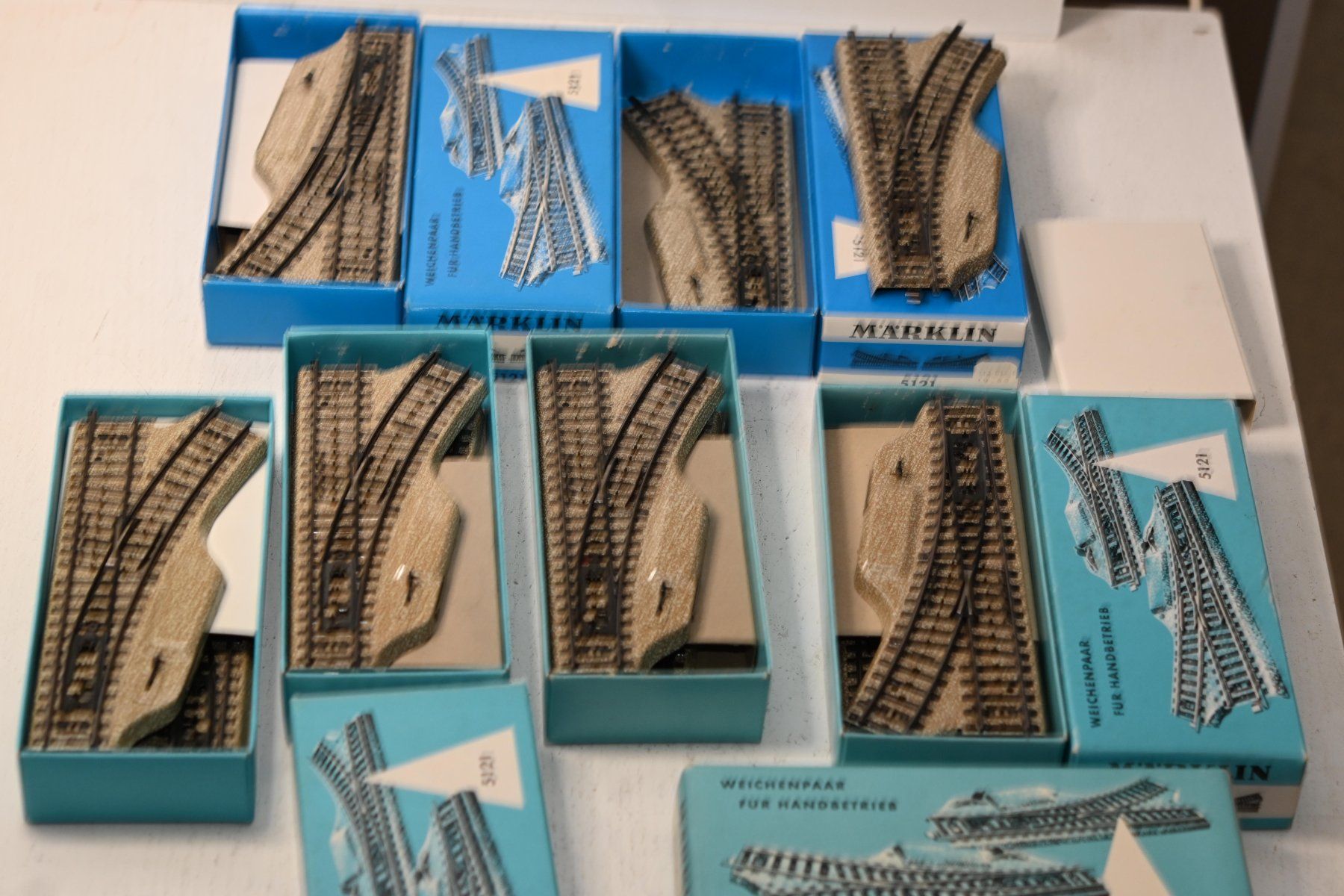 Märklin Modelleisenbahnen: Märklin M System Weichen H0/AC mit OVP – Gebraucht aus Laupen ZH von Zmoewe 1