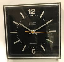 Wanduhr schwarz von Remington 4- eckig