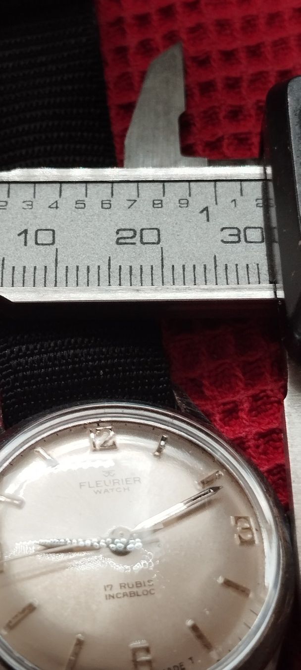 Orologi: montre Fleurier – Usato da La Chaux-de-Fonds venduto da jac_9llg 6