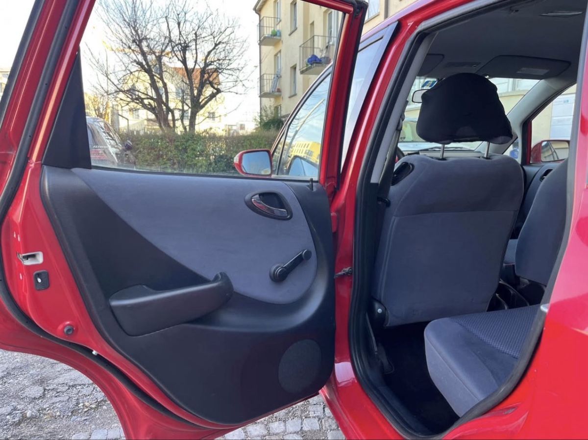 Honda Automobili: Honda Jazz 1.4 – Usato da Zürich venduto da joanc97 9
