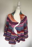 Cape - halbrundes Tuch - handgestrickt