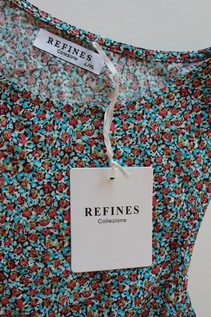 Robes: Robe Refines Collezione t. L - XL – Neuf avec emballage d'origine à Peseux par Gilloss 5