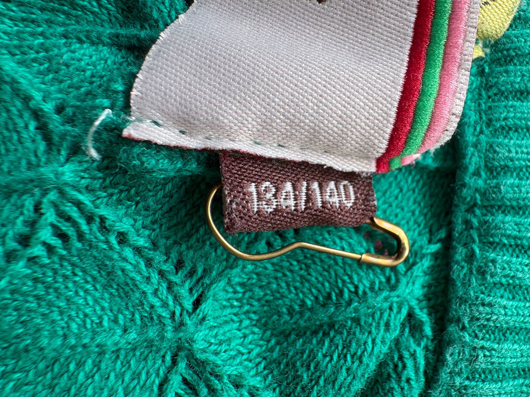 Pulls et sweat-shirts: Schöne Mädchen Jäckchen 122 – D'occasion à Aarau par stellabianca 6