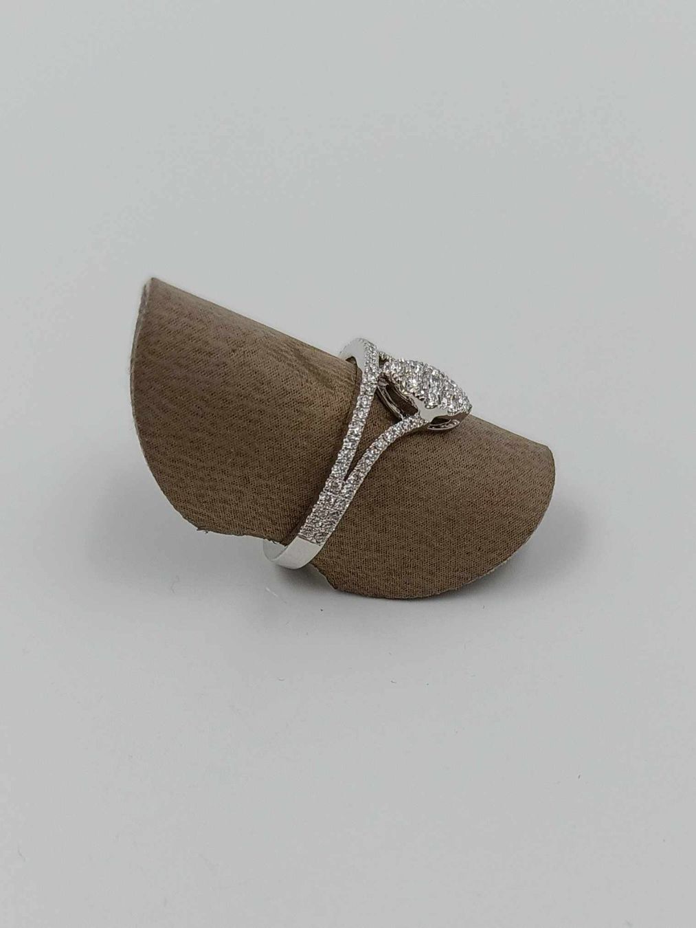 Anelli: DIAMANTRING IN 750 WEISSGOLD – Usato da Luzern venduto da EdiGem 9