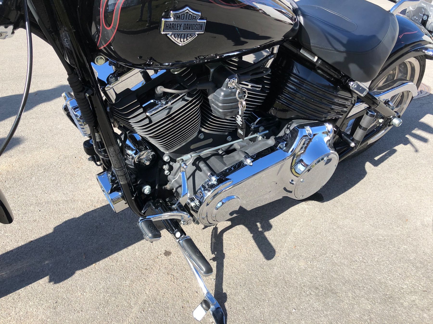 Harley-Davidson Chopper: HARLEY DAVIDSON FXCWC ROCKER C – Usato da Unterseen venduto da sfeller 6