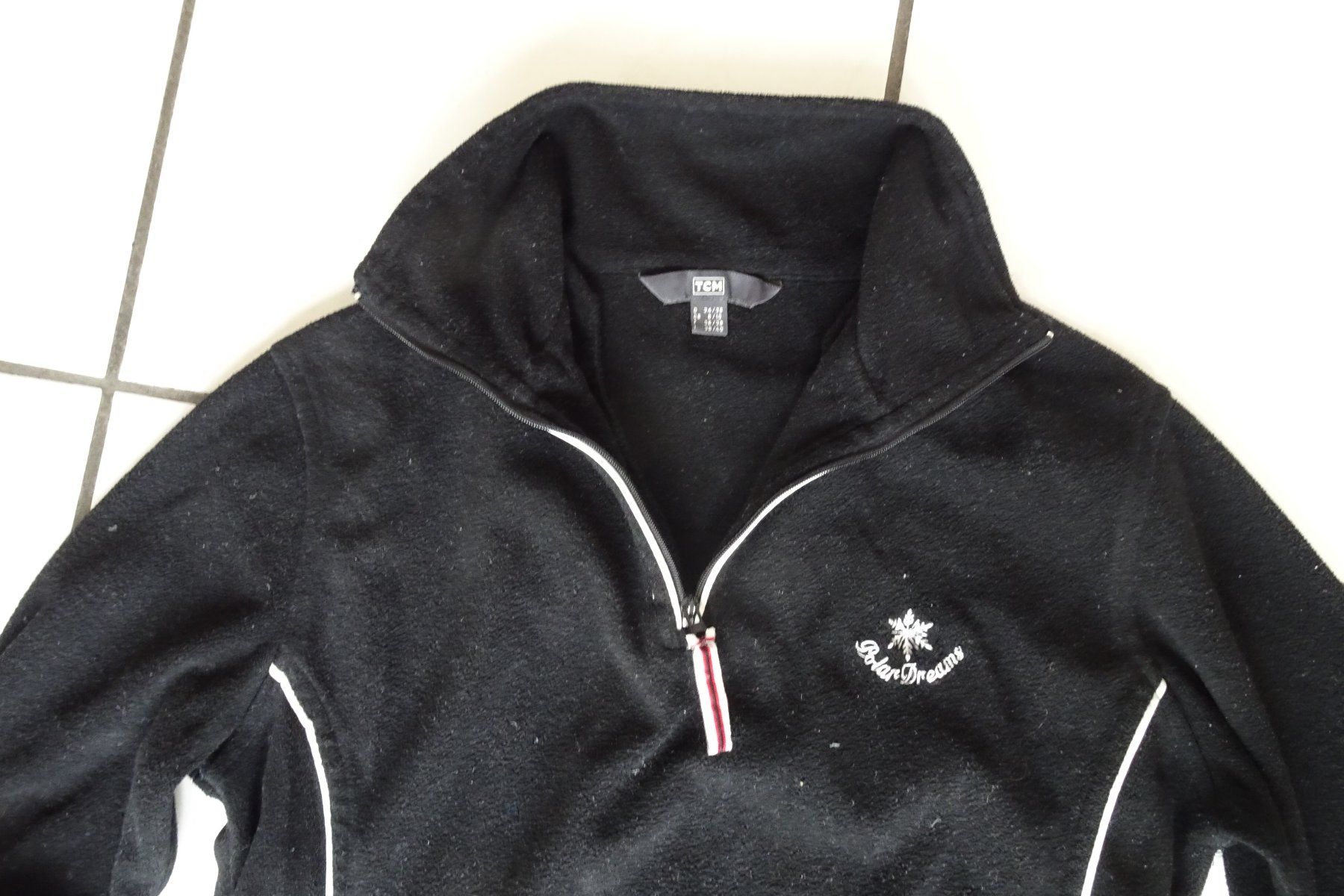 Maglioni & Felpe: schwarzer Fleece Pullover Gr. 34-36 – Usato da Strengelbach venduto da schmetterling20 1
