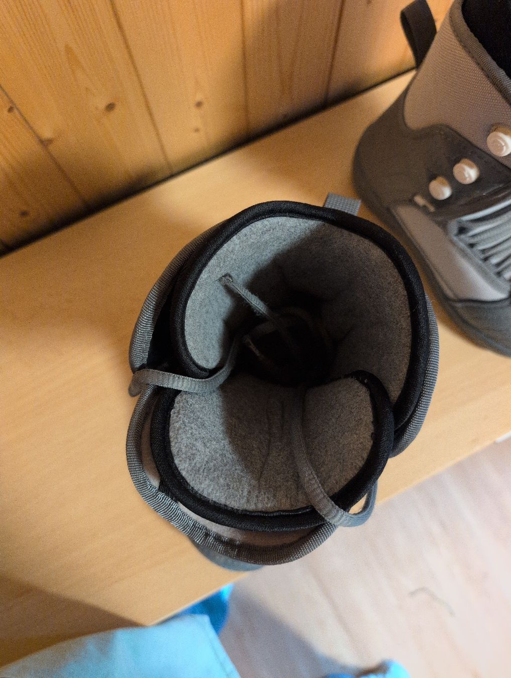 Snowboard Nitro Scarpe da donna: Nitro Snowboard Boots - Size 36 - Grey - Excellent Condition – Usato da Grindelwald venduto da val_bq2g 2