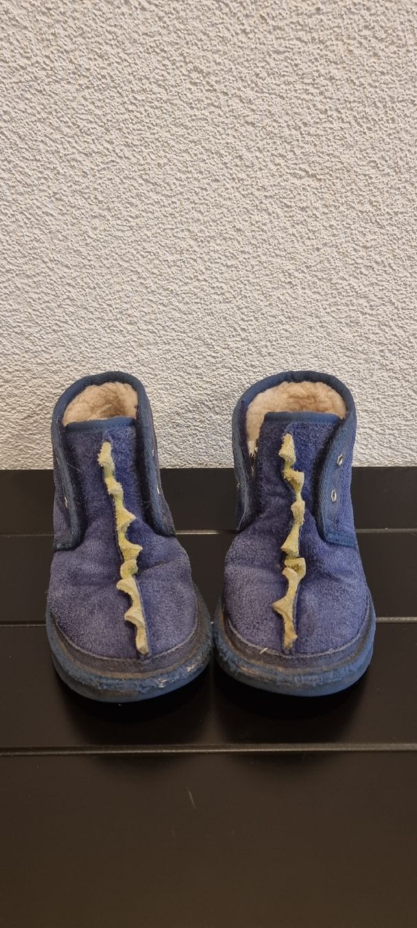 Ugg Scarpe per ragazzi: Ugg 31 – Usato da Glattpark(Opfikon) venduto da TatianaVladimirova 1