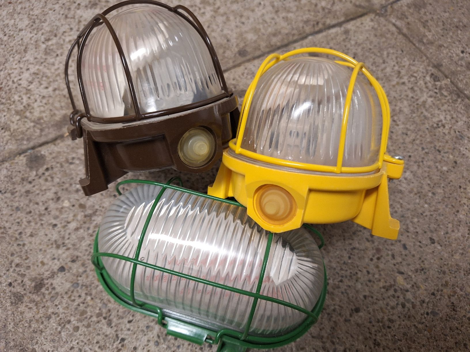 Lampade: 3x Wandlampe – Nuovo (secondo la descrizione) da Niederglatt ZH venduto da Moeb-7 1