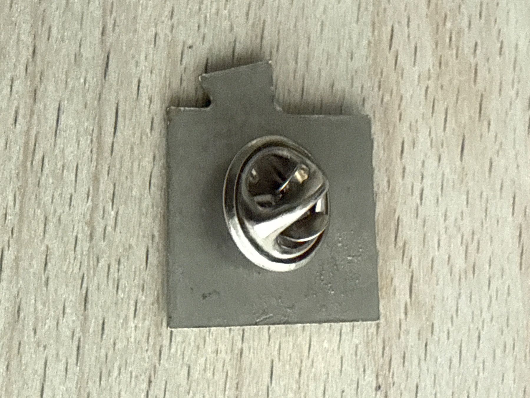 Placchette & Badge: PinL'Oreal Osmose – Usato da Glattbrugg venduto da Schweigmatt 1