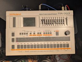 Roland TR-707