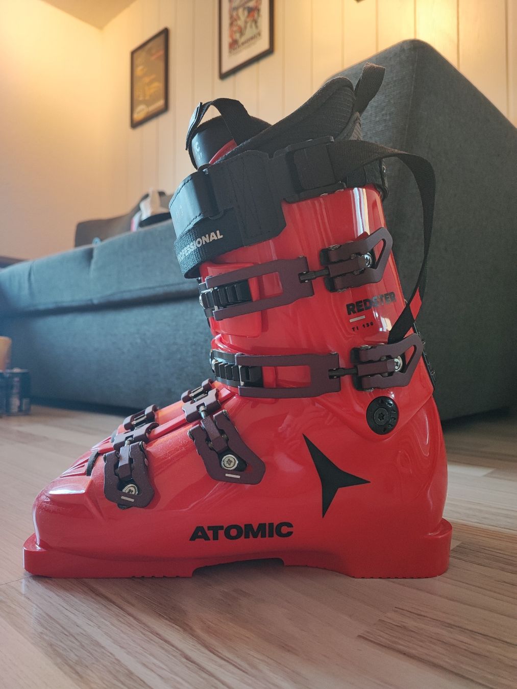 Atomic Scarpe da uomo: Atomic Redster TI 130 Skischuhe – Nuovo (secondo la descrizione) da Luzern venduto da RubendV 1