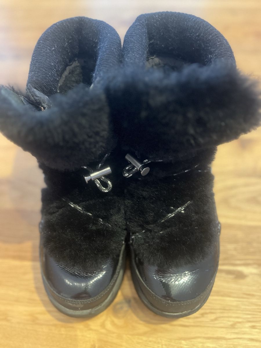 Ugg Damenschuhe: Winterstiefel UGG schwarz  Grösse 38 – Neu (gemäss Beschreibung) aus Frauenfeld von mic_29jy 2