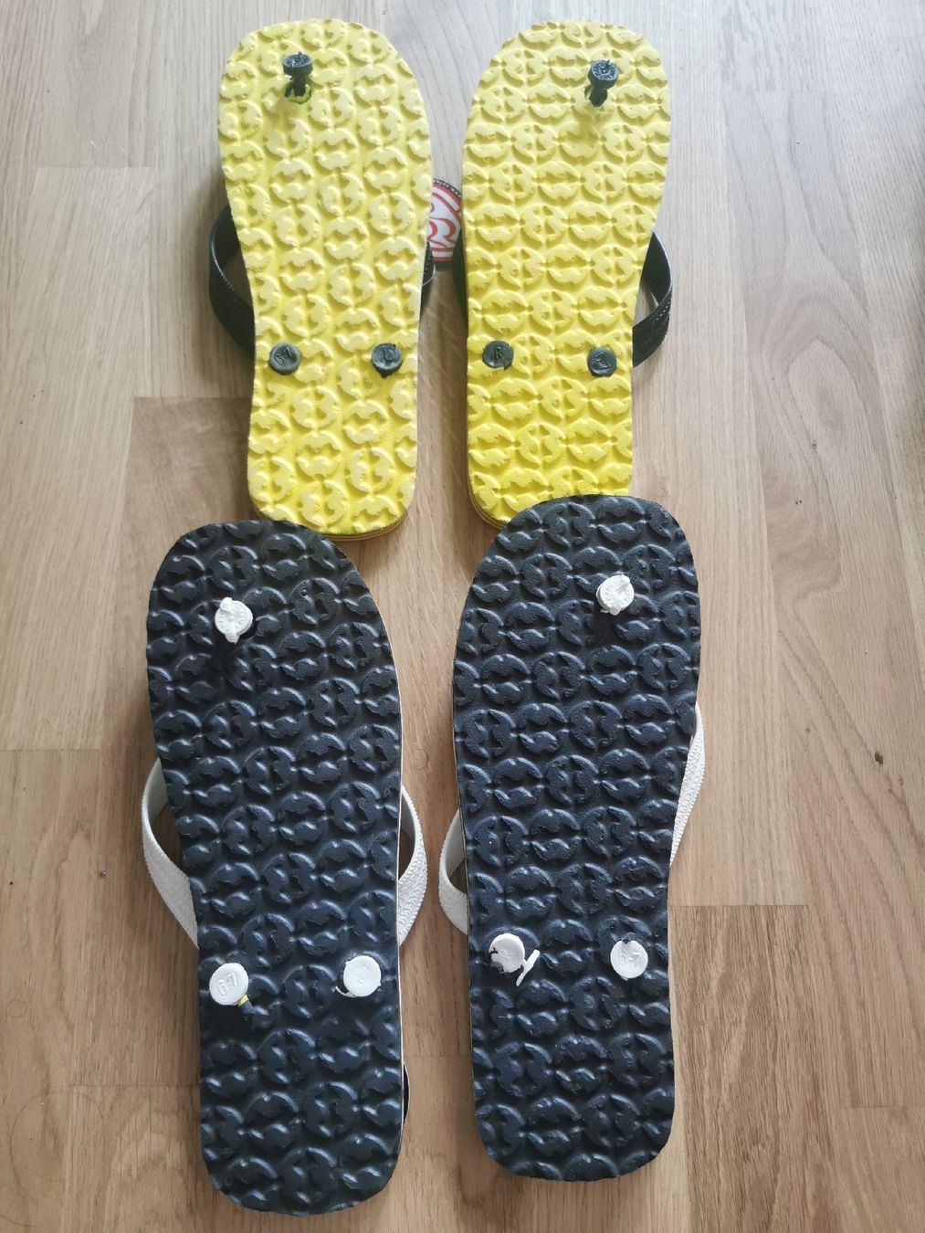 Scarpe da uomo: Flip flop 2x 43 Neue – Nuovo (secondo la descrizione) da Bern venduto da ged_ffx9 3