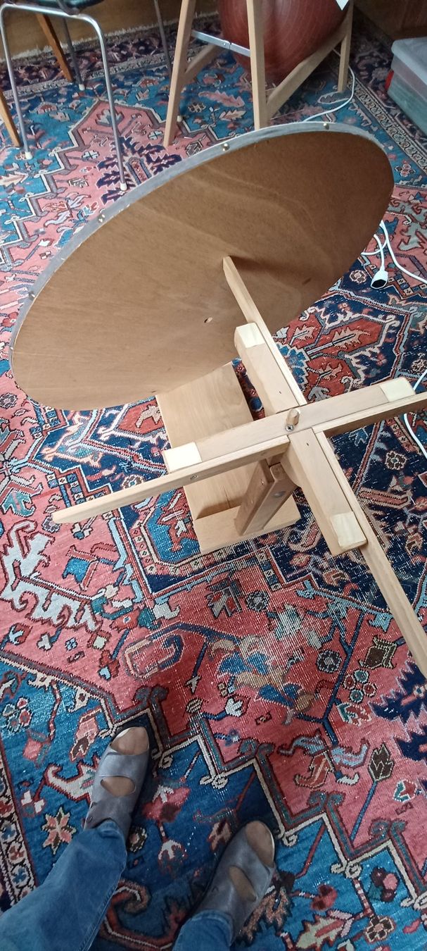 Articoli in legno: Klöppelbrett rund mit diversem Zubehör – Usato da Märstetten venduto da Gwundrig01 2