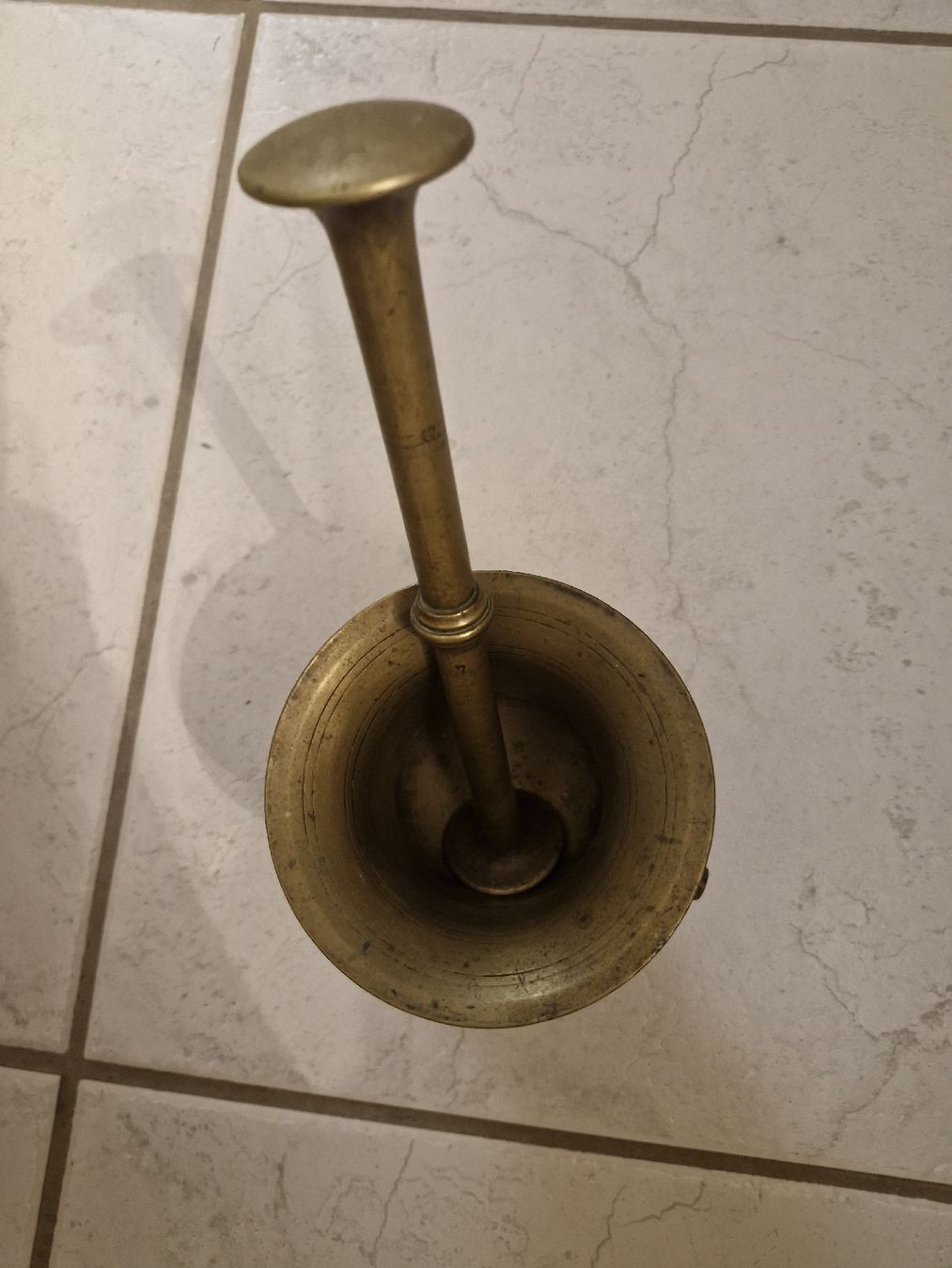 Altro per cucinare: Antiker Messing Mörser mit Stössel – Usato da Gossau ZH venduto da jak_8pdw 1