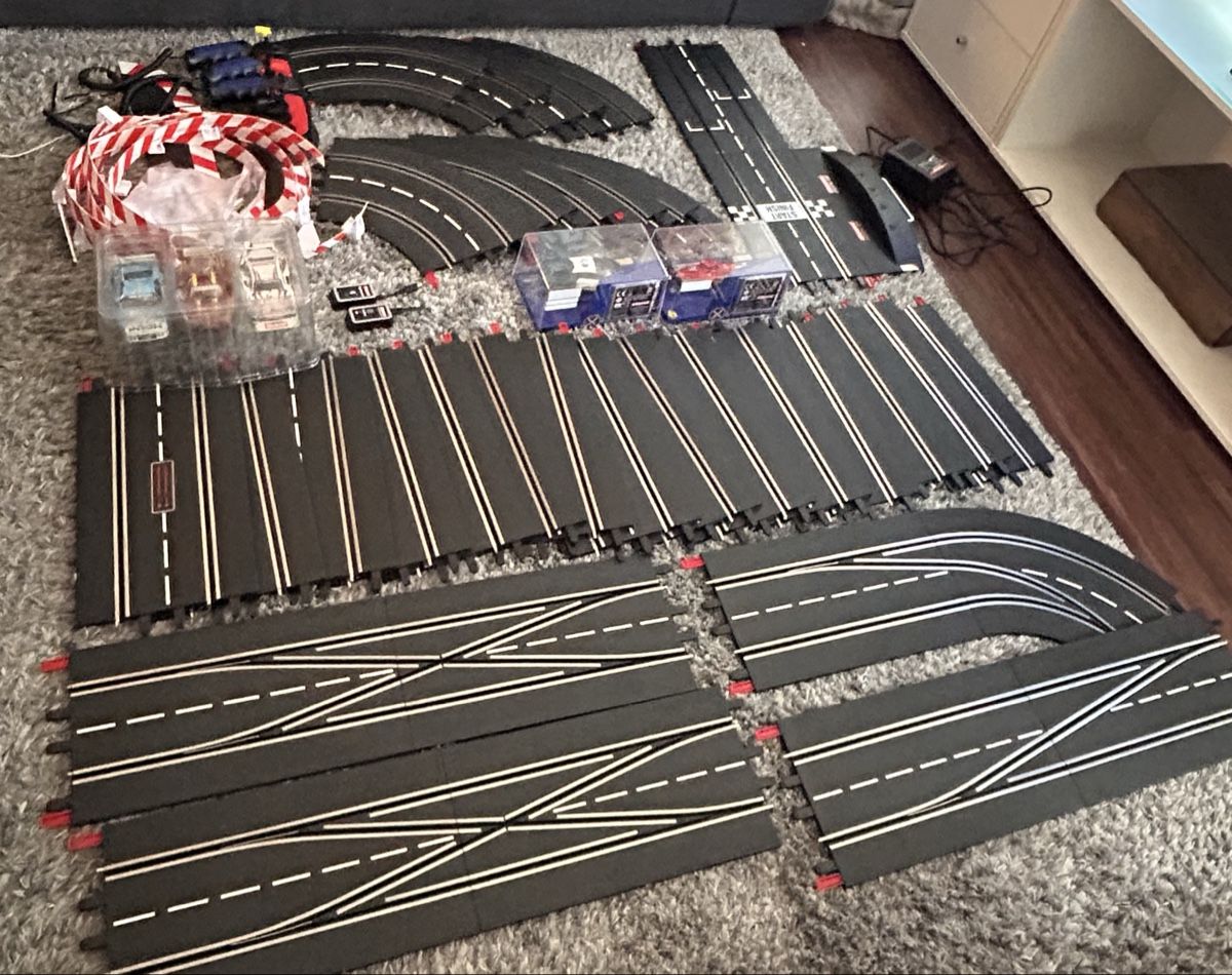 Carrera Piste: Carrera DIGITAL 132/124 Rennbahn Set mit Wireless, AppConnec – Usato da Zürich venduto da roussii 8
