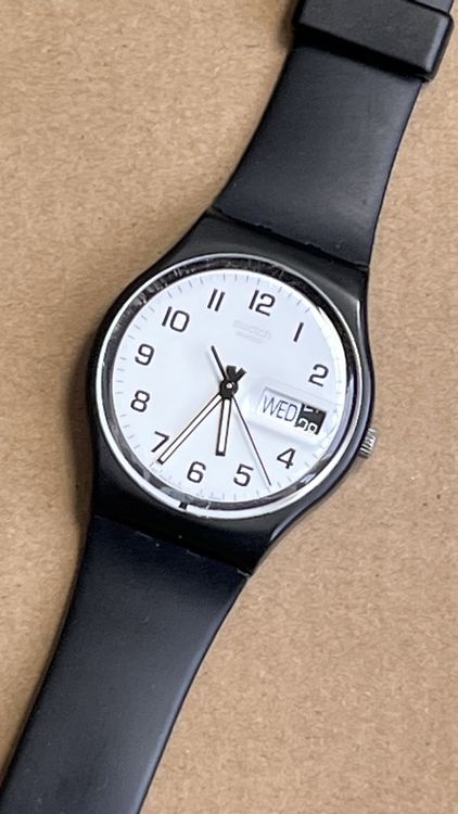 Swatch Orologi: Schlichte Swatch Gent Uhr, Schwarz – Usato da Grenchen venduto da chththl