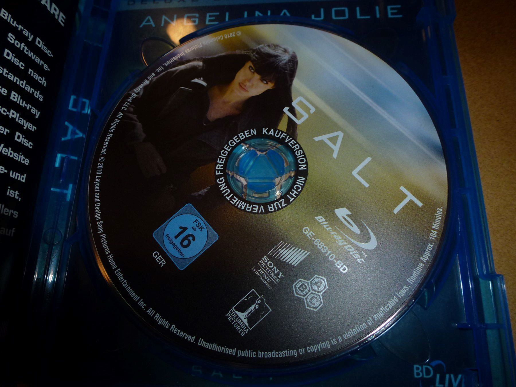 Tutti i DVDs: Salt (BLU-RAY) – Usato da Olten venduto da Disc-Verkauf 1