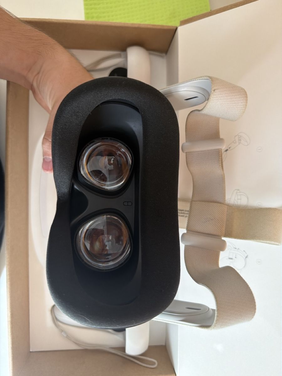 Meta Casque VR: Meta Quest 2 - 128 gb – D'occasion à Taverne par Chanty-Nidhi 3