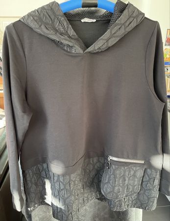 Schwarzer Damen Pullover mit Tasche von Naya  Top Zustand