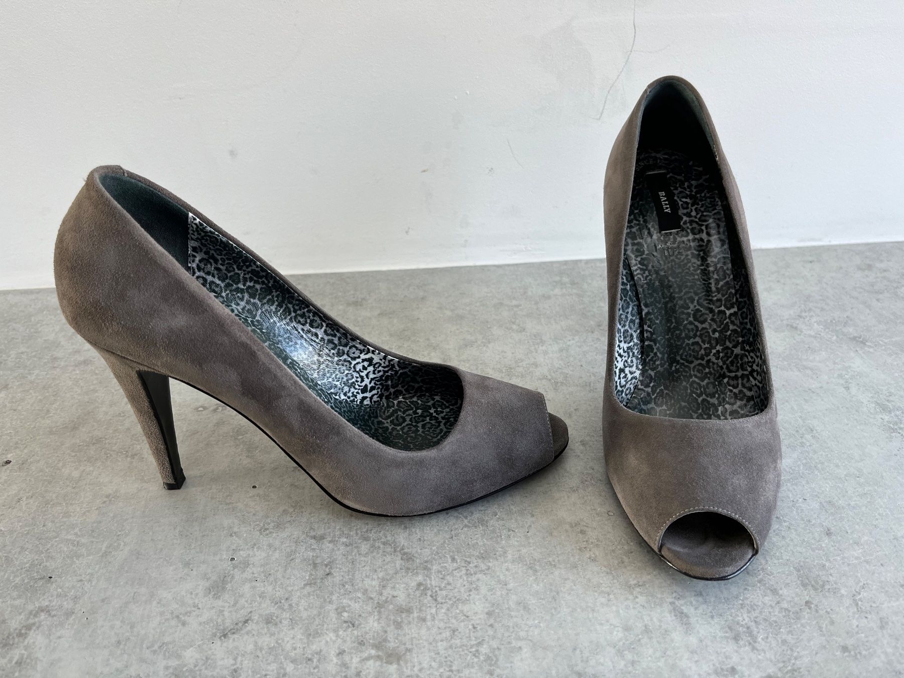Bally Scarpe da donna: BALLY Peeptoes Pumps grau Gr. 38.5, NP: 525.- – Nuovo (secondo la descrizione) da Zollikofen venduto da spunk65