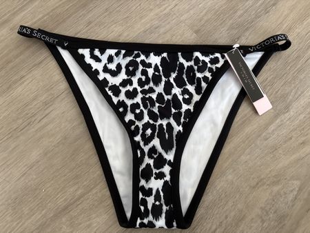Victoria Secret Bas de maillot Neuf taille M