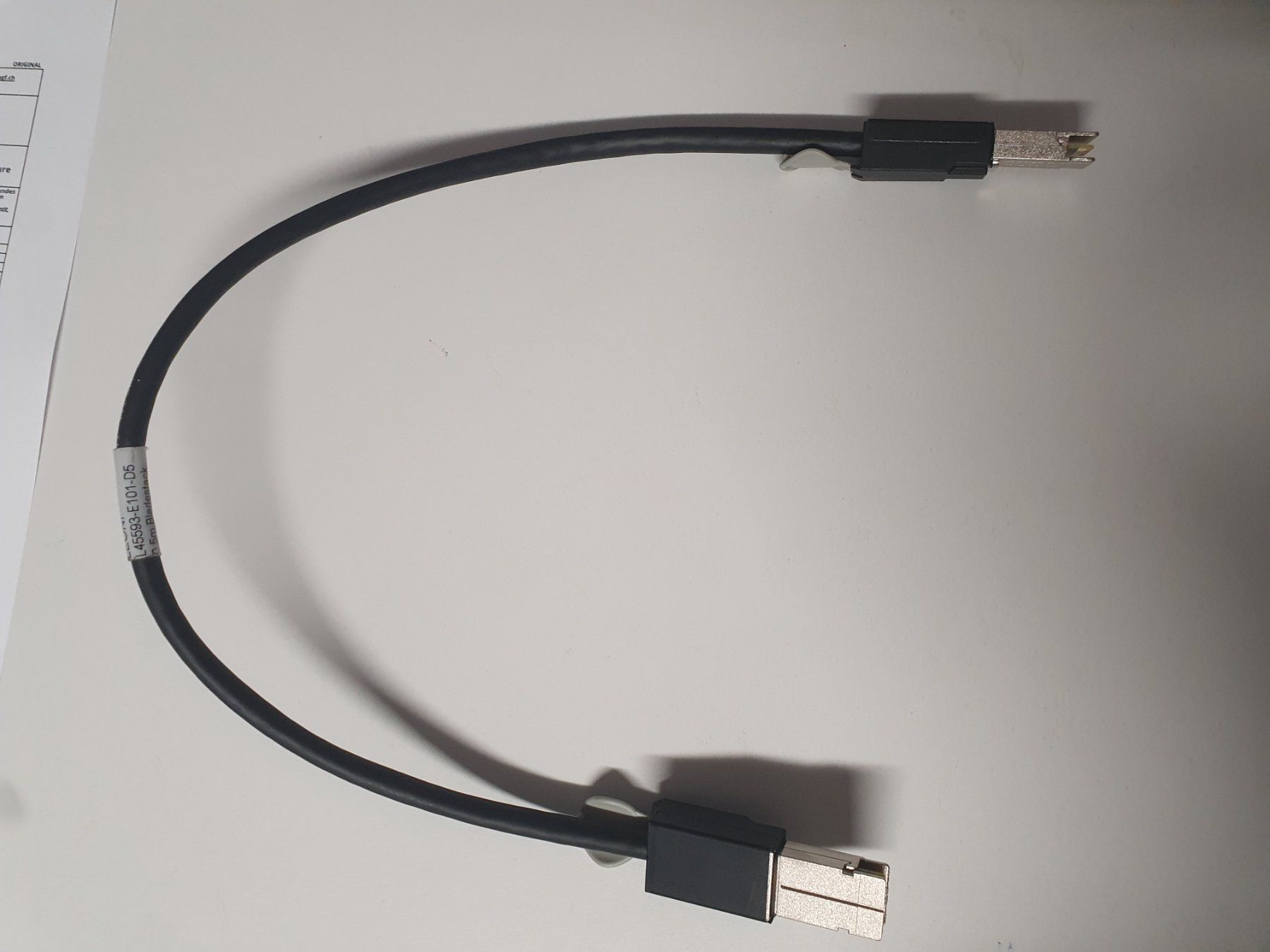 Cavi: Cisco Leoni Cable Bladestack 0.5m L45593-E101-D5 Black High – Usato da Zürich venduto da eymen20