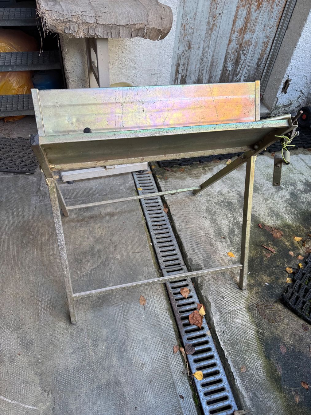 Cavalletti: Chevalet métallique pour tronçoneuse – Usato da Vevey venduto da cburgle
