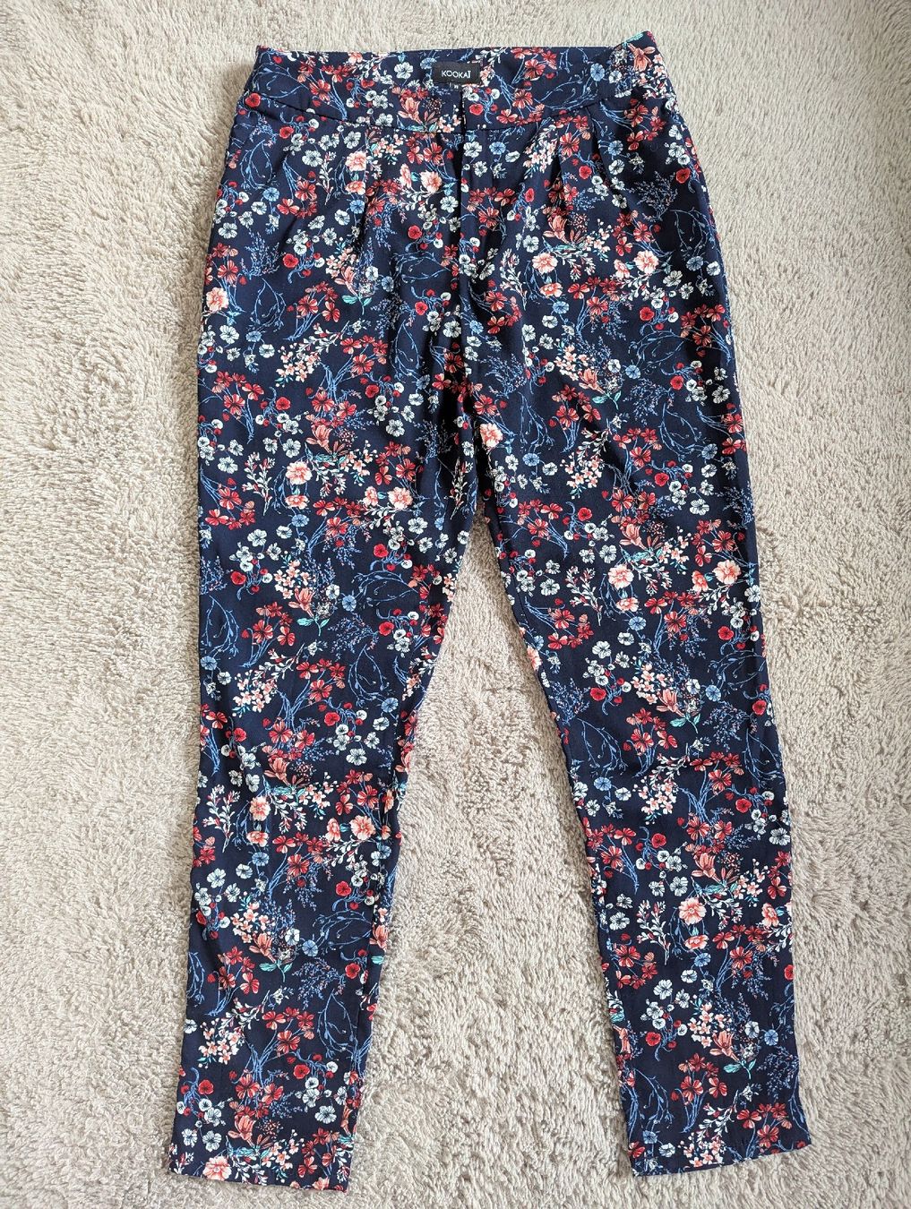 Kookai Pantaloni: pantalon Kookaï 38 – Usato da Montreux venduto da dem_gyt9