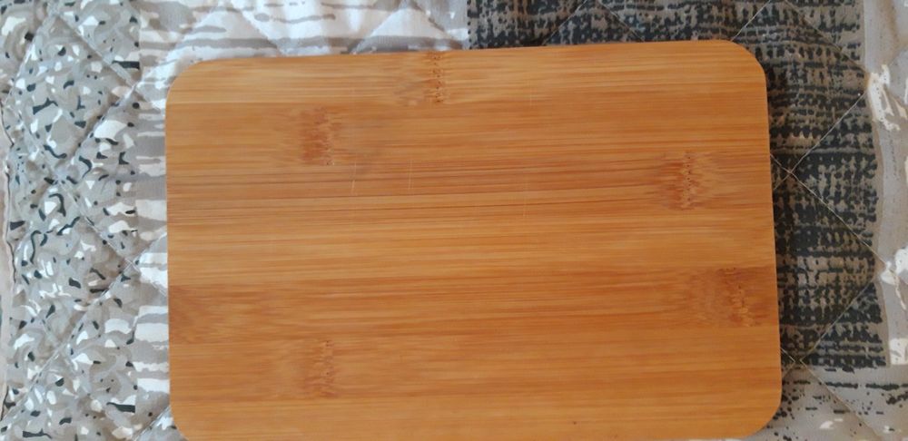 Planche à découper en bois, comme neuve! 2