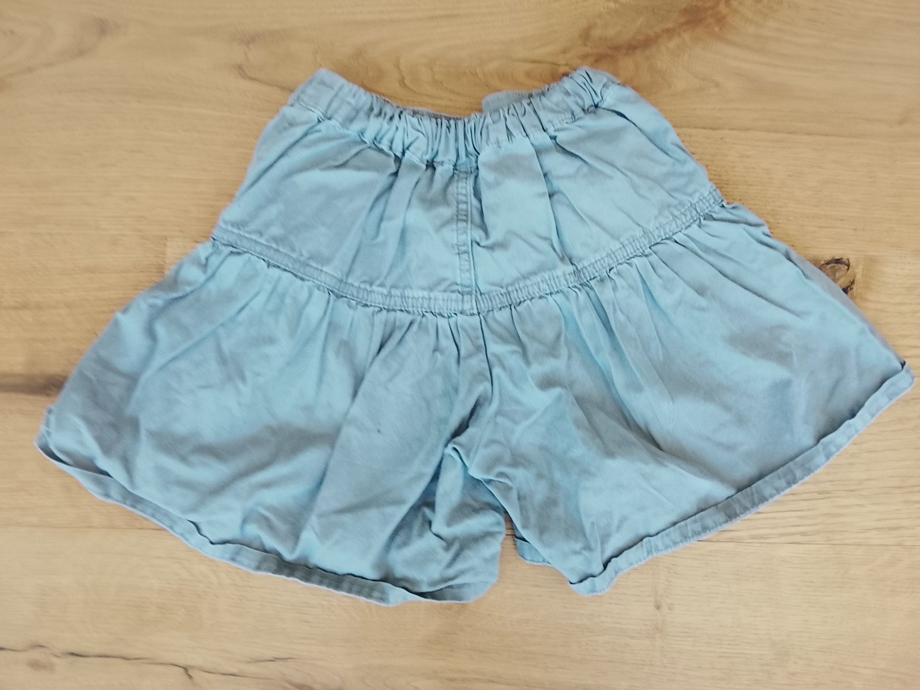 Pantaloni: Hose Gr.130 – Usato da St. Gallen venduto da Okonomyiaki 1