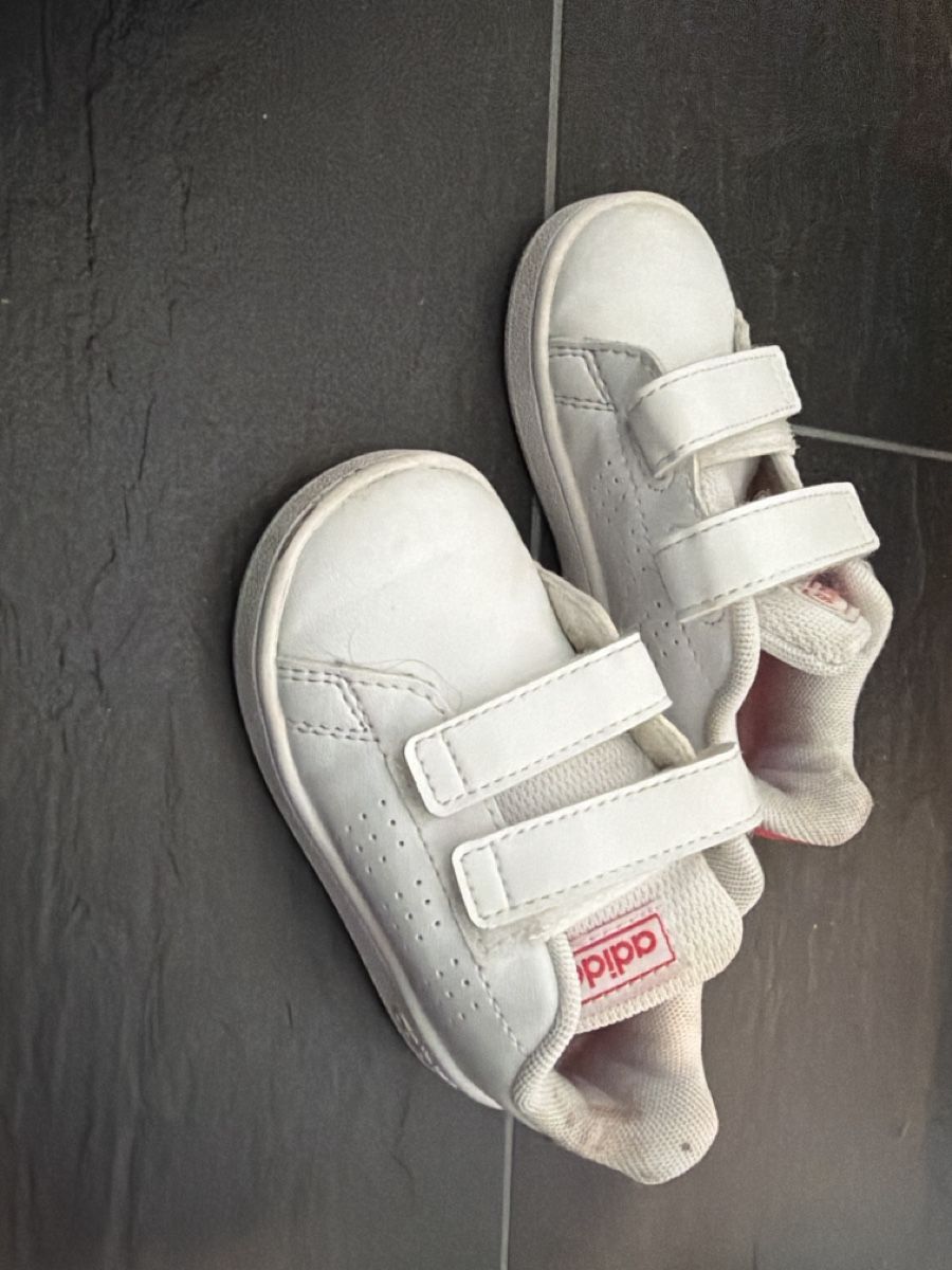 Adidas Scarpe per ragazzi: Adidas Sneakers Gr. 21 – Usato da Oftringen venduto da LikeiT 1