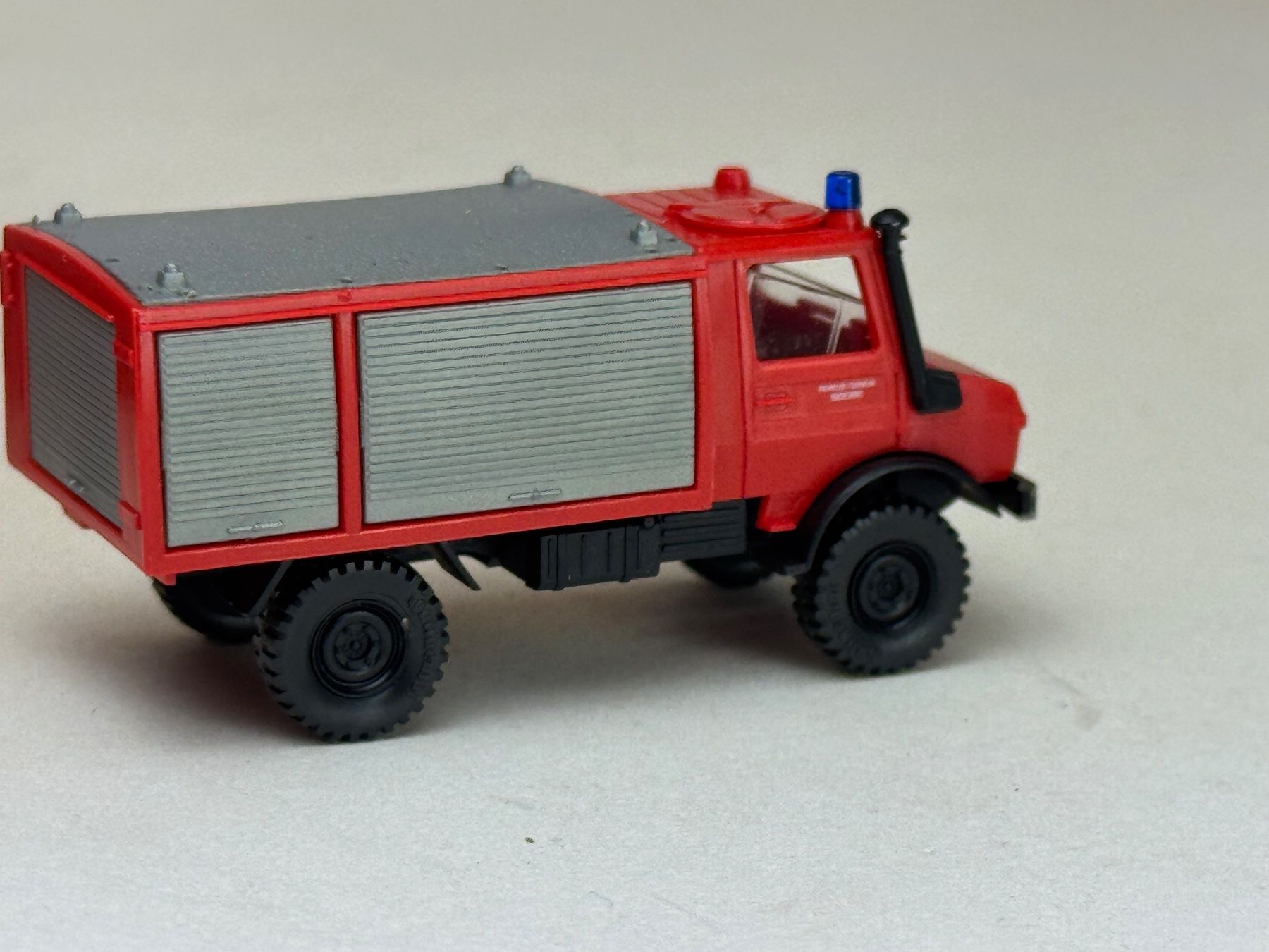 Modellini d'auto: GB1- Roco Feuerwehr Unimog – Usato da Elm venduto da Wikmtz 1