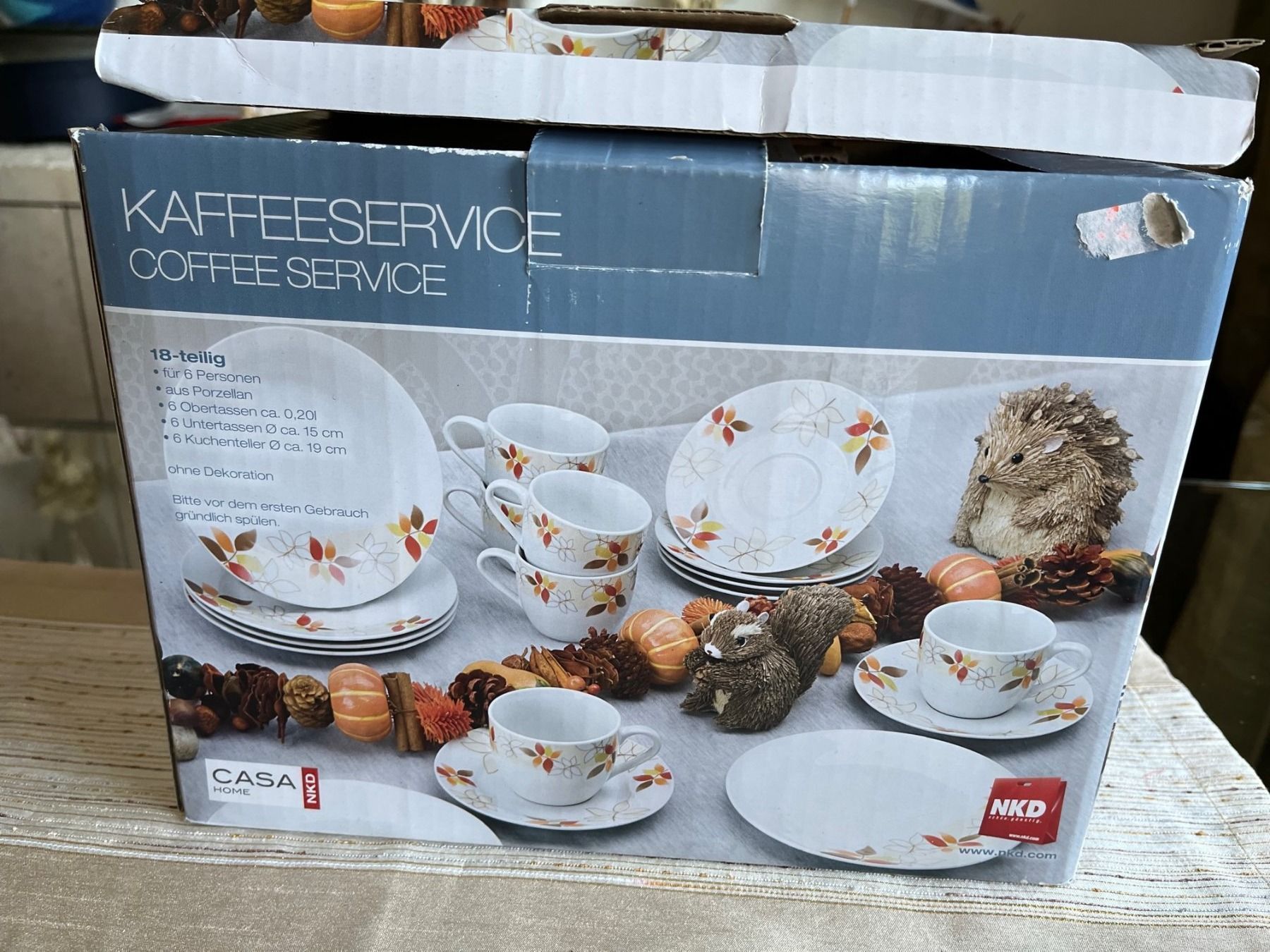 Set di piatti: Kaffeeservice 18 Tl. Fabrikneu – Nuovo e nell'imballaggio originale da Rekingen AG venduto da Barmaleus
