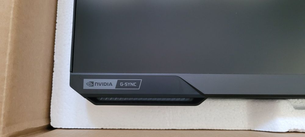 Samsung Odyssey G7 28 Zoll Bildschirm | Kaufen auf Ricardo