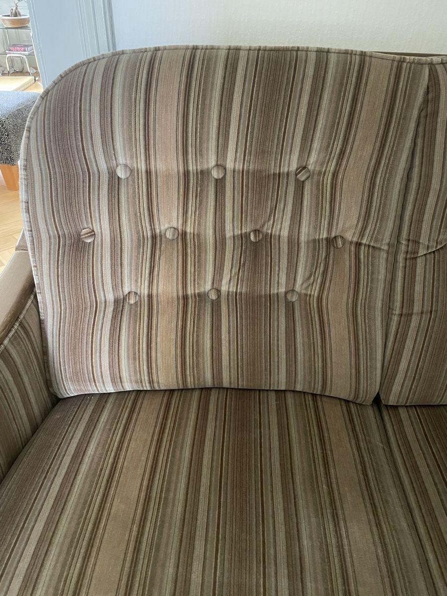 Divani: Vintage Sofa gestreift mit Massivholz – Usato da Winterthur venduto da LF1005 4