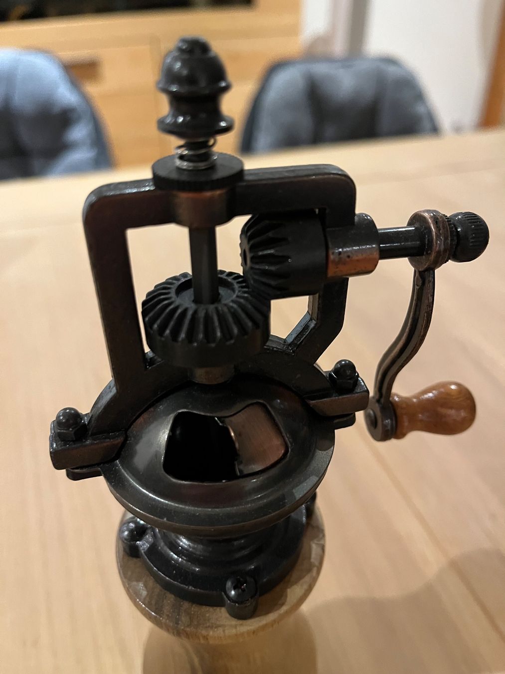 Küchengeräte: Neue, handgefertigte Vintage Pfeffermühle – Neu und originalverpackt aus Bülach von Fjordi1225 2