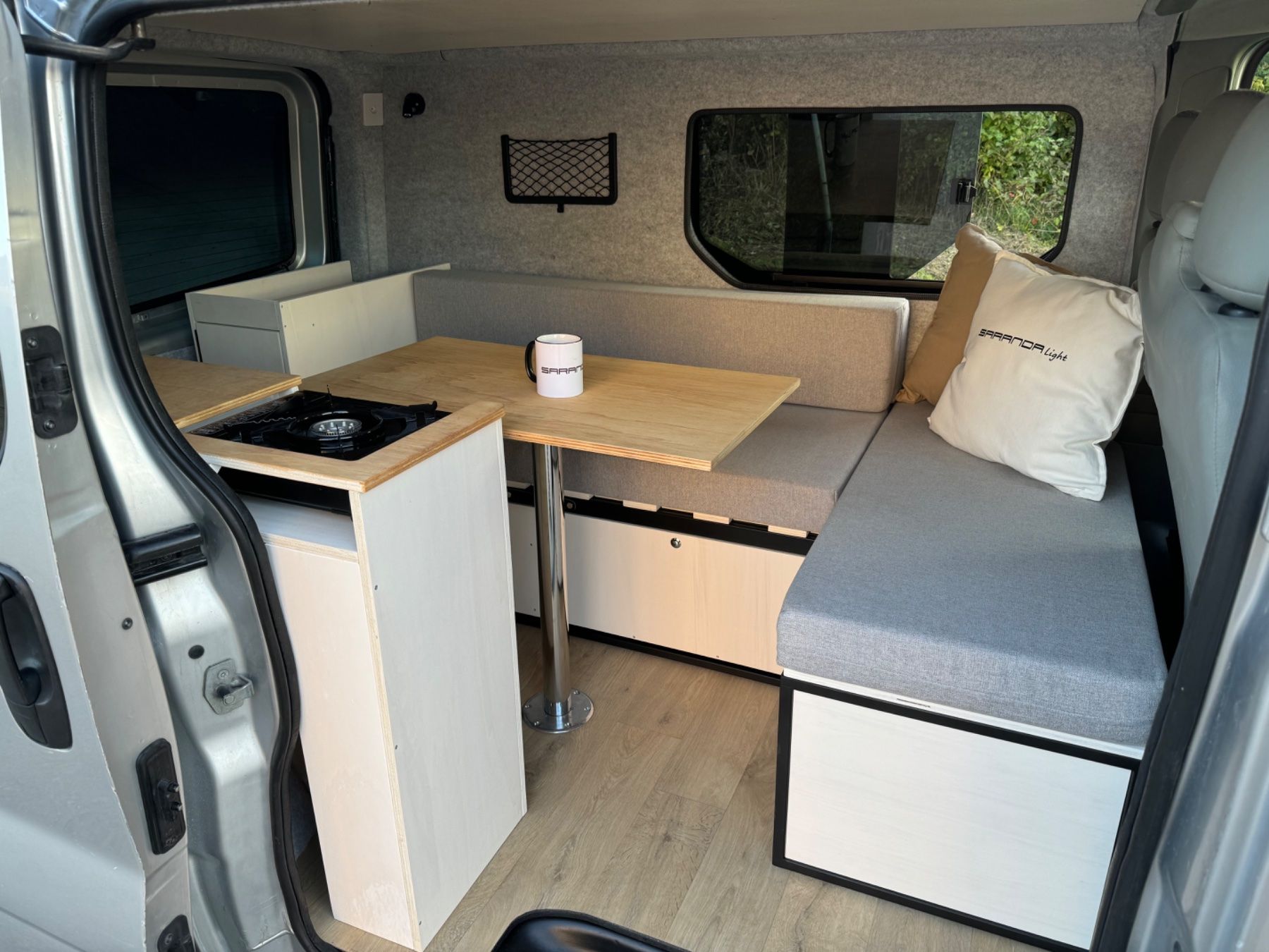 Renault Veicoli da campeggio: Renault Trafic Saranda Camper Wohnmobil – Usato da Winterthur venduto da CamperBau 1